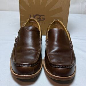 UGG Via Ponte (Stout Leather) Men's Slip on  Shoes